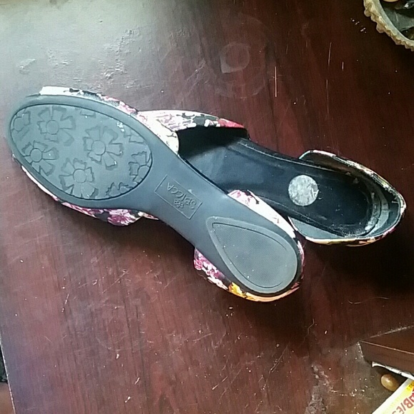 Slides - Picture 2 of 3